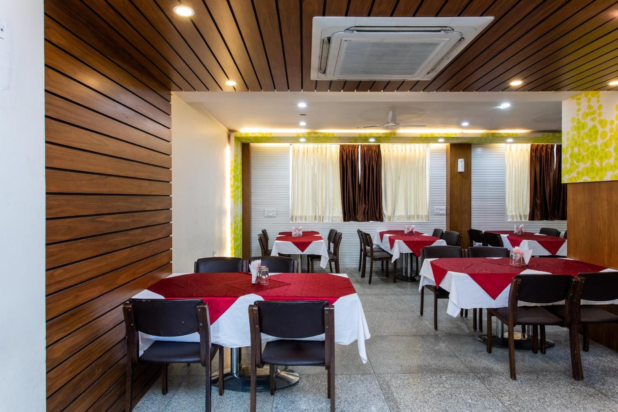 Super Hotel O Mohit Regency Бхопал Екстер'єр фото